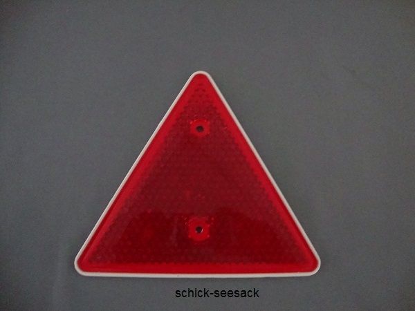 Dreiecksrückstrahler mit weißem Rand