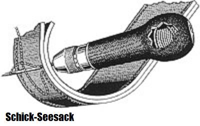 [31956] Handnähahle mit Holzgriff (incl. 1 Spule Garn)